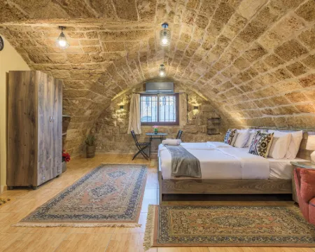 Timberwood Studio in Batroun فنادق في البترون