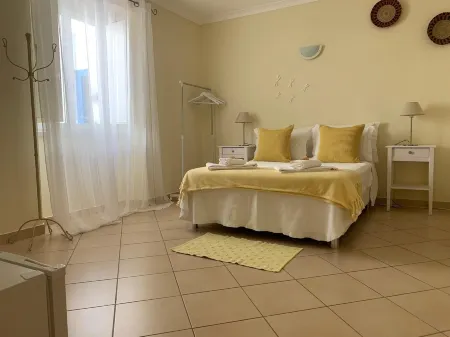 Blue Moon GuestHouse Отели в г. Sao Sebastiao