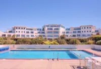 St Moritz Hotel and Cowshed Spa - Pool