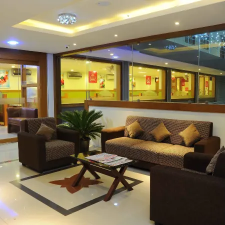 Castle International Premium Hotel Отели в г. Кушалнагар