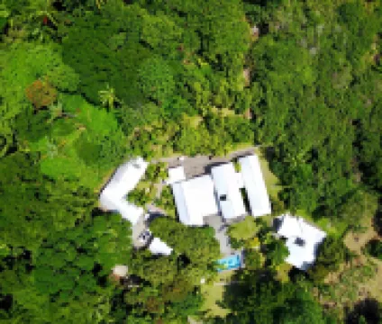 Red Coconut Self-Catering
