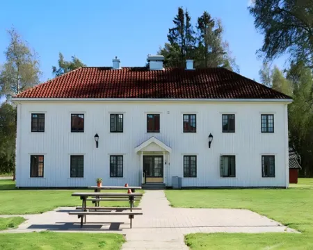 Oslo Airport Apartments โรงแรมในUllensaker