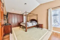 6BR/7bath Luxury home Hot Tub in Hunter Catskills