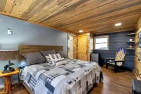 Cozy Cabin in Beech Mountain - Fireplace