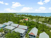 Pet Friendly Beach House - Sandy Toes by Panhandle Getaways Hotels in Port St. Joe