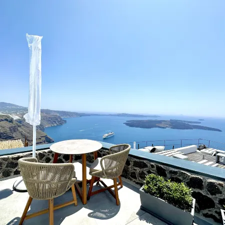Eteoro Suites