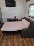 Cozy Tiny Cabin near Ferne Clyffe and Lake of Egypt with Wi-Fi