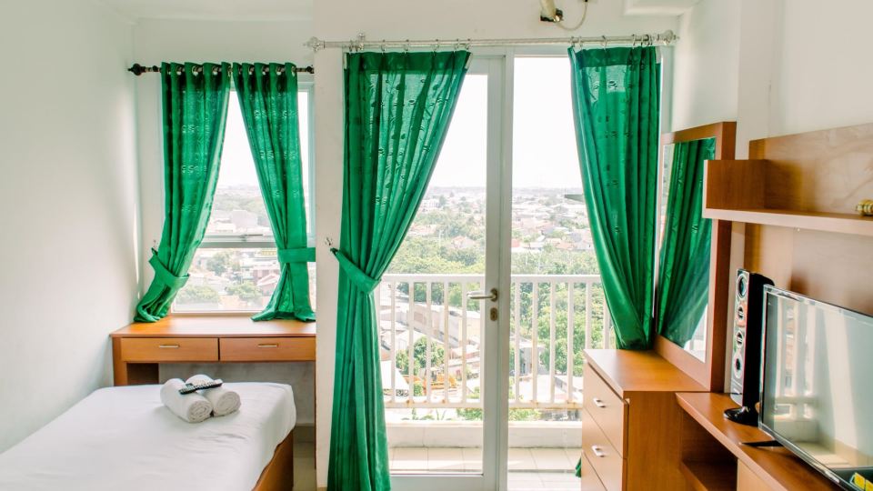 Cozy and Comfort Studio Room at Poris 88 Apartment