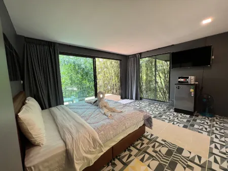 Ton Pling Khao Lak Villa Отели рядом с достопримечательностью «Khao Lak Beach»