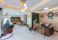 Bloom Guesthouse - Homestays
