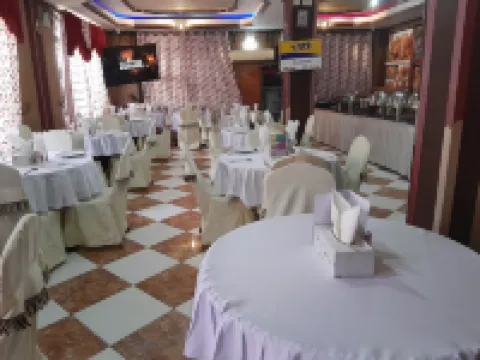GR 城市酒店 姆貝亞酒店