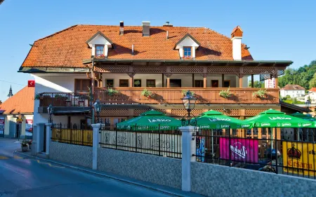 Guest House Pri Cesarju