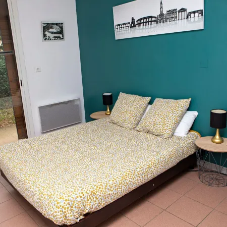 Auberge de Jeunesse HI Nîmes