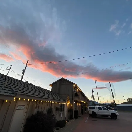 Woodland Motel