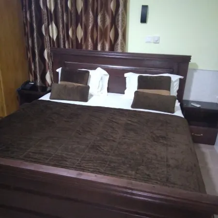 Krobia Executive Lodge