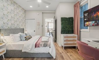 Passyunk Square Spacious 1 Br Oasis- Huge Deck