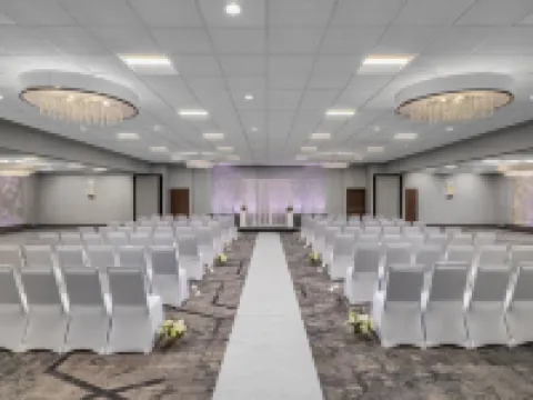 科勒爾維爾假日酒店 - 愛荷華市 科拉爾維爾酒店