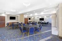 Holiday Inn Express & Suites Woodstock South Hotels in Woodstock