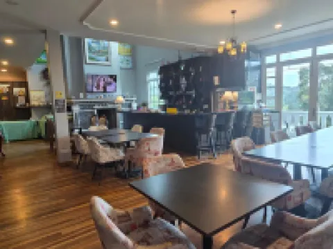 Smurf Inn Homestay ビンチャンのホテル