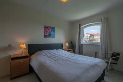 Cozy Dune-View Apartment Hotels near Wandelstartpunt De Zandloper