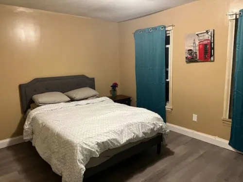 Rare 1 bedroom Gem