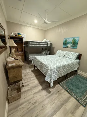 Paradise Beach Cottage- Newly Renovated 3 Bed/3 Bath Cottage On The Beach Hotel a 