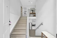 Luxury Unit Windsor (4-plex) 5 minutes to Ambassador Bridge