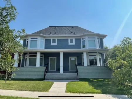 Peaceful Historic 3 Bedroom hideaway, Walkable to Calgary's Greatest Attractions Отели рядом с достопримечательностью «TELUS Spark Science Centre»