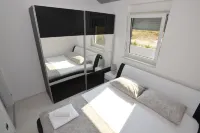 Penthouse Avangard 4 + 2 Hotels in Pag