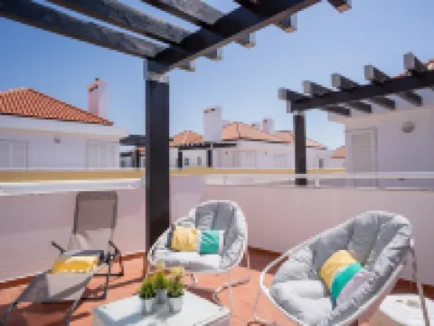 Modern 2 bedroom Duplex apartment next to Cabanas de Tavira Beach Free Wi-Fi Hotels in Conceicao de Tavira