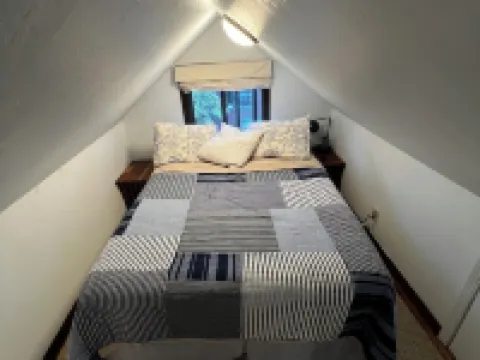 Cozy quiet & relaxing hide-a-way in the heart of Sausalito's ‘Hurricane Gulch Hotels in Sausalito