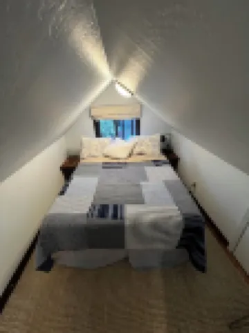 Cozy quiet & relaxing hide-a-way in the heart of Sausalito's ‘Hurricane Gulch