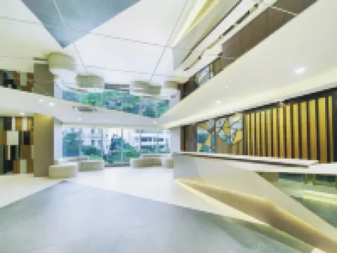 Grand Whiz Hotel Praxis Surabaya Hotels in Genteng