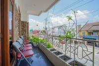 The Cabin Hotel Mantrijeron Hotels in Mergangsan