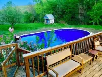 Boulder Run Log Cabin w/ Hot Tub and Pool
