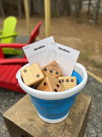 Spacious Higden Retreat <1M from Sugar Loaf Marina