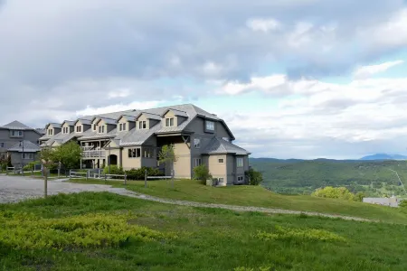 Ski-in/ski-out with the views! Solitude Village O 203 Отели в г. Ладлоу