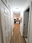 Experience the Difference Best Cozy Studio in Town! Parking/Washer/Dryer onsite.