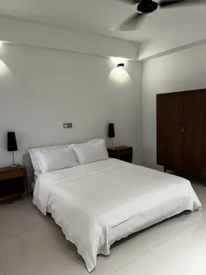 3 Bedroom Sea View Apartment Colombo 6