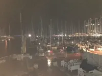 0cean front Herzelia condo next to beach and resturants