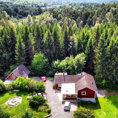 100 year old villa close to nature & lake Hotels in 