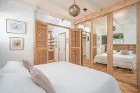 Spacieuse Villa de Luxe de 5 Chambres Avec Piscine Privée et vue mer