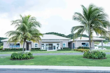 Grand 180° Sea View OceanPointe Отели в г. Лусеа