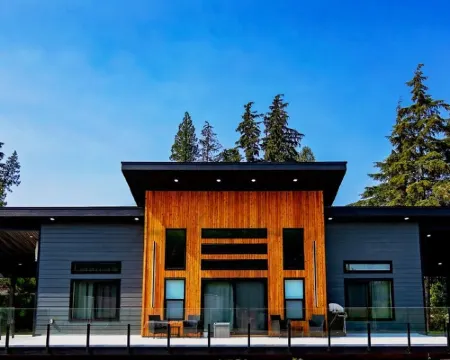 Bumbleberry 3 Bedroom Guest HomeNew Executive home in the heart of Kitimat BC Hotels in Kitimat