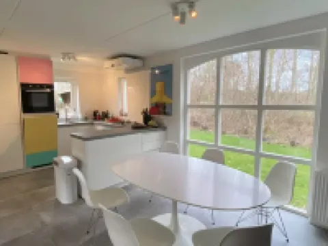 Prachtig Designhuis, Rustige Ligging, Zwembad, Speeltuin, Fietsen in de Duinen Hotels in De Cocksdorp