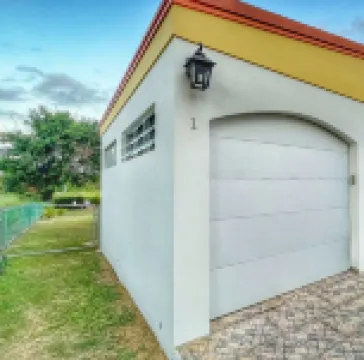 Luxury Villa w/ Private Jacuzzi & Massage Included