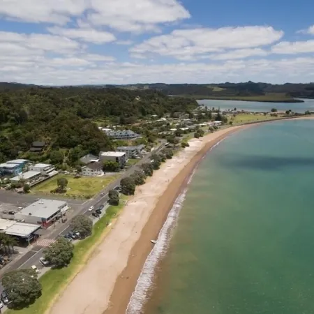Stunning sea views-private-fully equipped-spotless