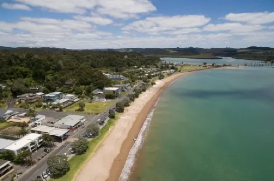 Stunning sea views-private-fully equipped-spotless