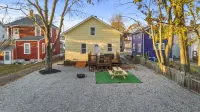 Modern 4 Bedroom Beach House: Ideal for Families & Long Stays Отели рядом с достопримечательностью «Йель Запад Кампус»