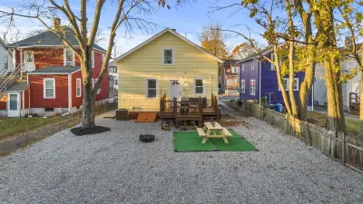 Modern 4 Bedroom Beach House: Ideal for Families & Long Stays Hotels near University of New Haven